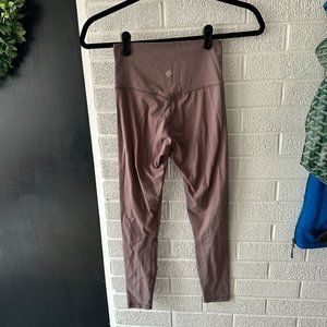 lululemon align pants in tan/cream/neutral, XS